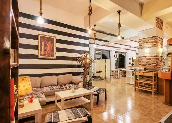 מלון Panorama 2*