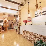 Panorama Hotel 2*